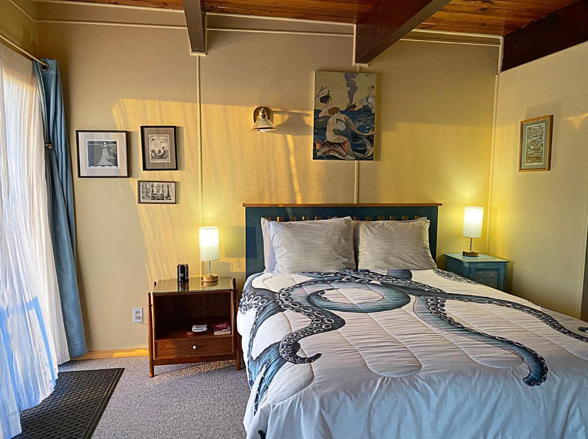 Wheeler On The Bay Lodge And Marina Bagian luar foto