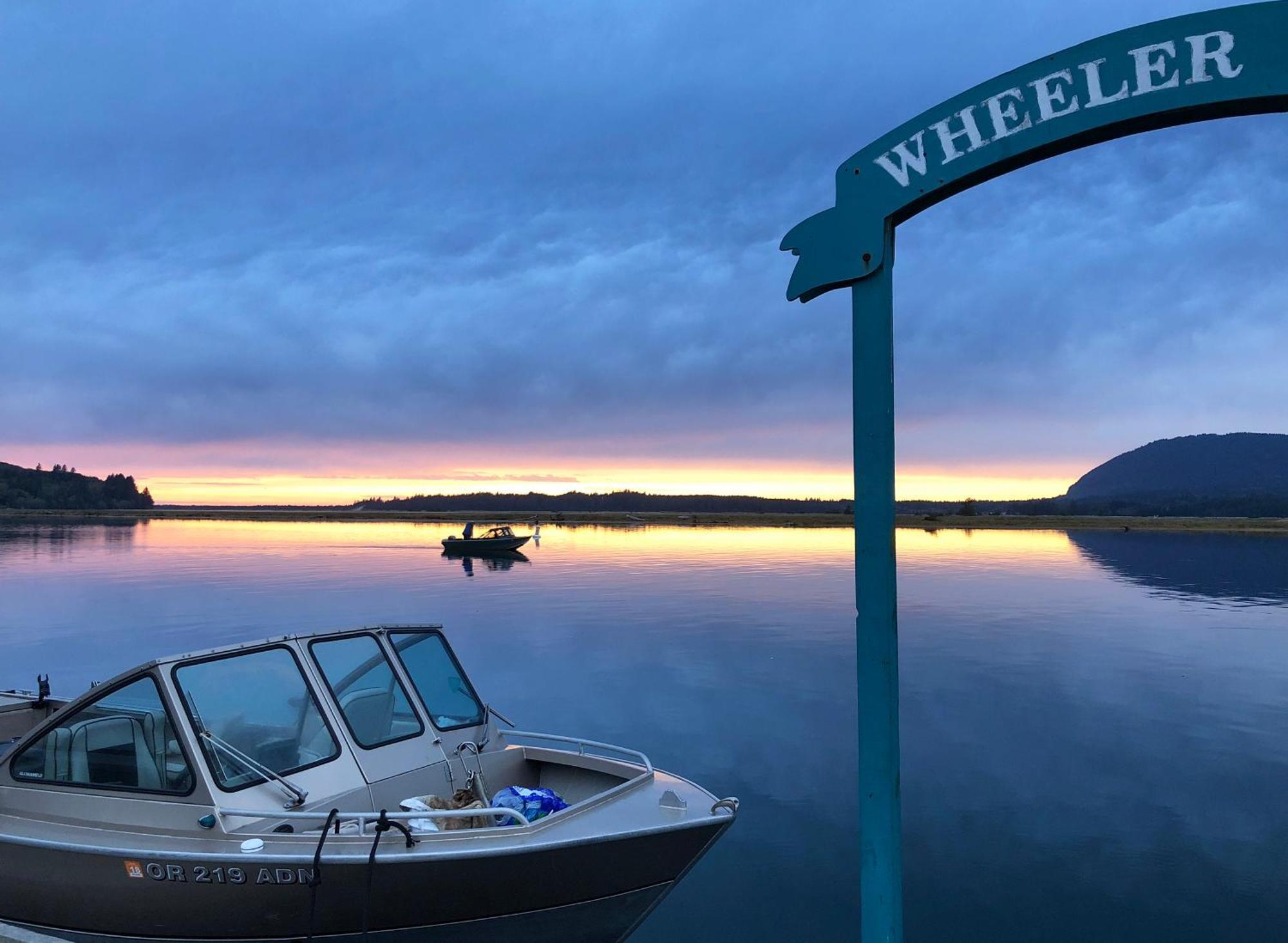Wheeler On The Bay Lodge And Marina Bagian luar foto